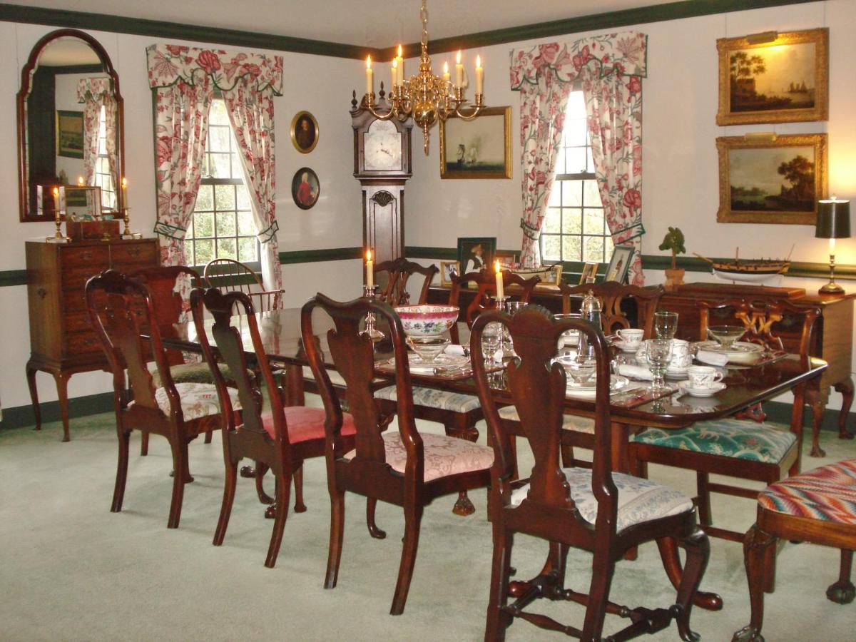 Newport House Bed & Breakfast Williamsburg Buitenkant foto